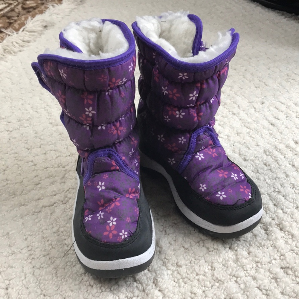 Purple flower winter boots size 10.5